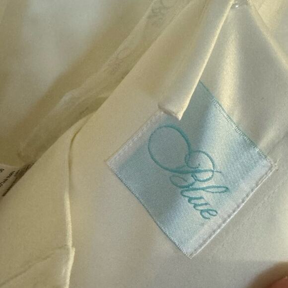 Blue by Enzoani White Sparkle Gabes Tulle Wedding Dress Size 4 - Picture 9 of 15